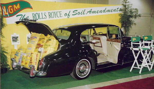 LGM Soil - Rolls Royce with trunk full of LGM Soil Bags